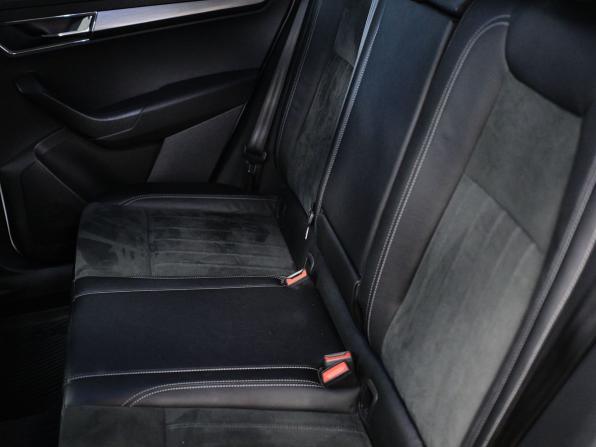 Skoda Karoq I с пробегом 2022 года, цена 2 821 000 рублей, 47176 км, внедорожник, Автокод Объявления