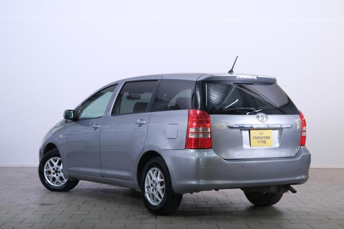 Toyota Wish I с пробегом 2003 года, цена 699 000 рублей, 300000 км, компактвэн, Автокод Объявления
