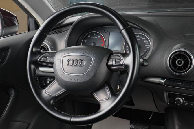 Audi A3 III (8V) с пробегом 2013 года, цена 1 049 000 рублей, 288040 км, хэтчбек, Автокод Объявления