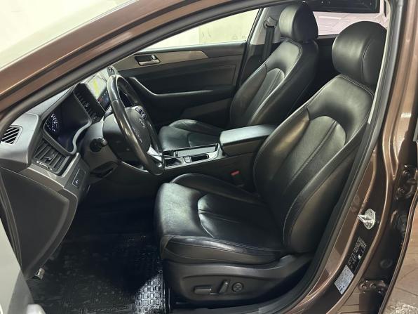 Hyundai Sonata VII (LF) Рестайлинг с пробегом 2019 года, цена 1 750 000 рублей, 88000 км, седан, Автокод Объявления