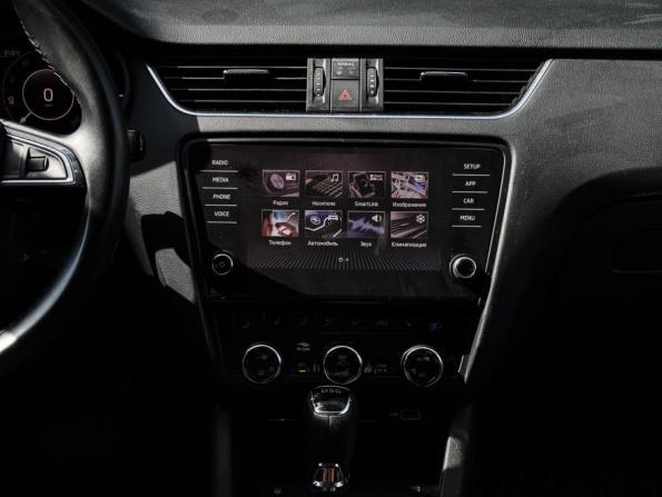 Skoda Octavia III (A7) Рестайлинг с пробегом 2019 года, цена 1 820 000 рублей, 128855 км, лифтбек, Автокод Объявления