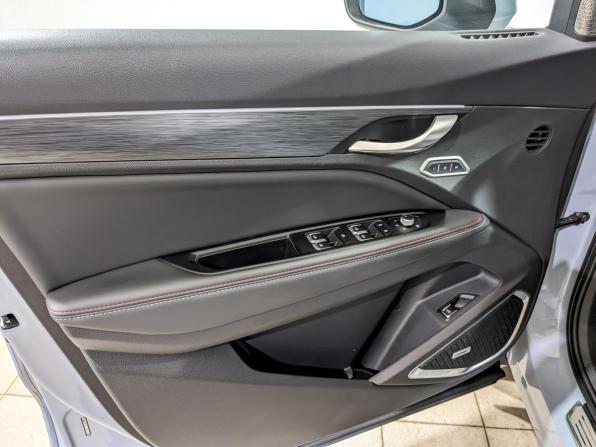 Geely Tugella I Рестайлинг с пробегом 2022 года, цена 2 828 000 рублей, 28365 км, внедорожник, Автокод Объявления