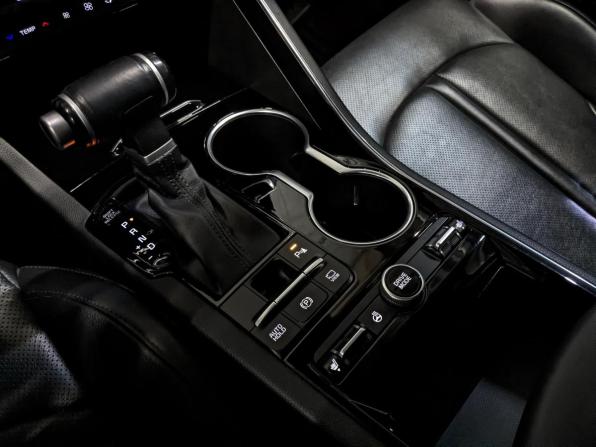Kia K5 III с пробегом 2022 года, цена 2 690 000 рублей, 54929 км, седан, Автокод Объявления