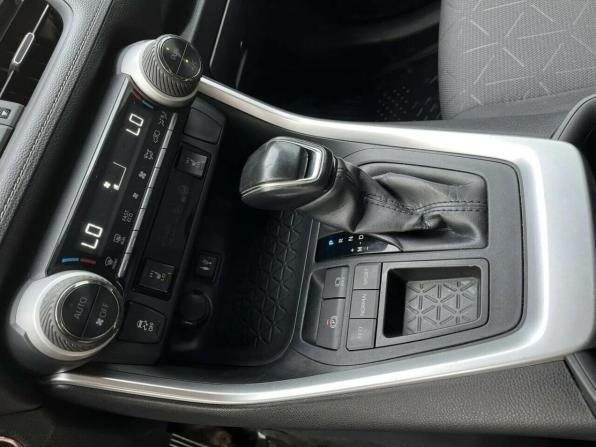 Toyota RAV4 V (XA50) с пробегом 2019 года, цена 3 148 075 рублей, 87242 км, внедорожник, Автокод Объявления