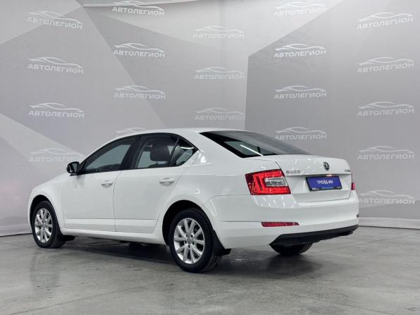 Skoda Octavia III (A7) с пробегом 2013 года, цена 899 000 рублей, 222000 км, лифтбек, Автокод Объявления