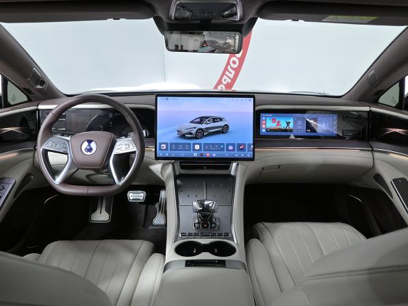 Denza Z9 с пробегом 2025 года, цена 7 650 000 рублей, 15000 км, хэтчбек, Автокод Объявления