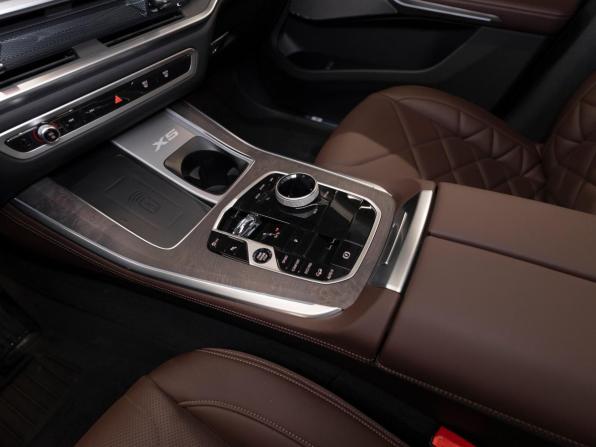 BMW X5 IV (G05/G18) Рестайлинг с пробегом 2026 года, цена 9 600 000 рублей, 32 км, внедорожник, Автокод Объявления