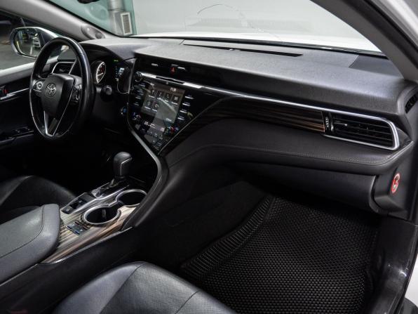 Toyota Camry VIII (XV70) с пробегом 2018 года, цена 2 890 000 рублей, 66284 км, седан, Автокод Объявления