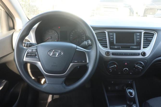 Hyundai Solaris II с пробегом 2019 года, цена 1 217 000 рублей, 151233 км, седан, Автокод Объявления