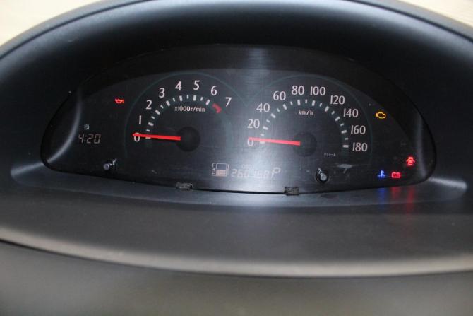 Toyota Sienta I с пробегом 2005 года, цена 555 000 рублей, 260167 км, минивэн, Автокод Объявления