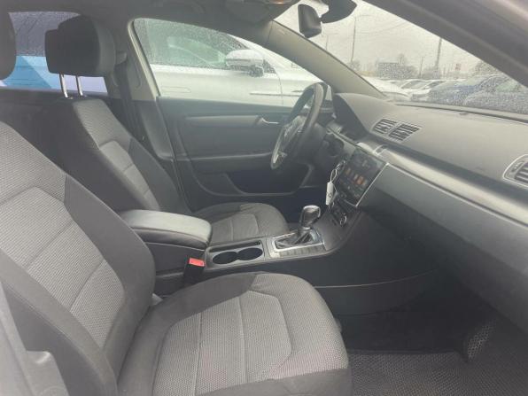 Volkswagen Passat B7 с пробегом 2011 года, цена 885 000 рублей, 220496 км, седан, Автокод Объявления