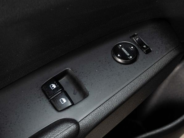 Hyundai Solaris II с пробегом 2017 года, цена 1 339 000 рублей, 141000 км, седан, Автокод Объявления