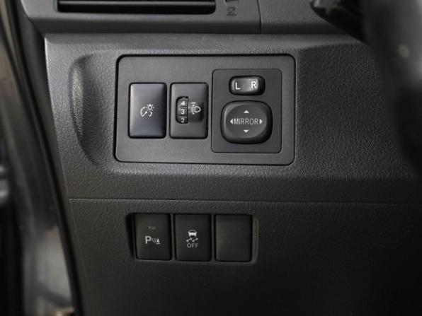 Toyota Verso I Рестайлинг с пробегом 2013 года, цена 1 010 000 рублей, 262652 км, компактвэн, Автокод Объявления