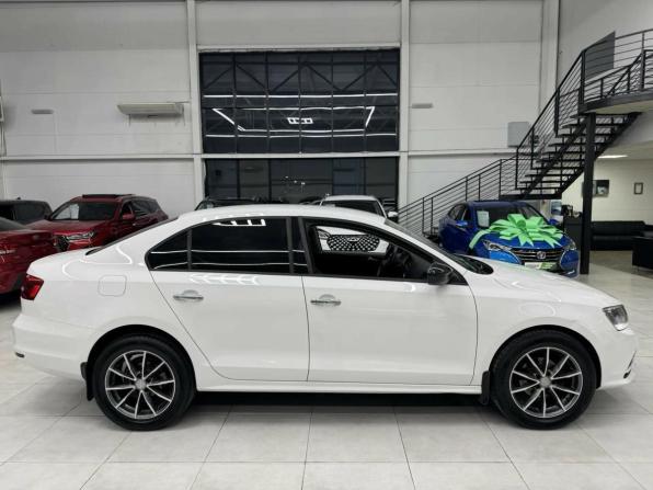 Volkswagen Jetta VI Рестайлинг с пробегом 2015 года, цена 1 299 000 рублей, 111000 км, седан, Автокод Объявления