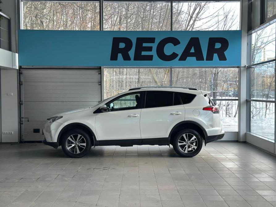 Toyota RAV4 IV (XA40) Рестайлинг Санкт-Петербург  - изображение 2