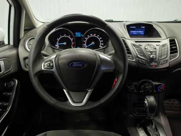 Ford Fiesta Mk6 Рестайлинг с пробегом 2015 года, цена 720 000 рублей, 149169 км, седан, Автокод Объявления