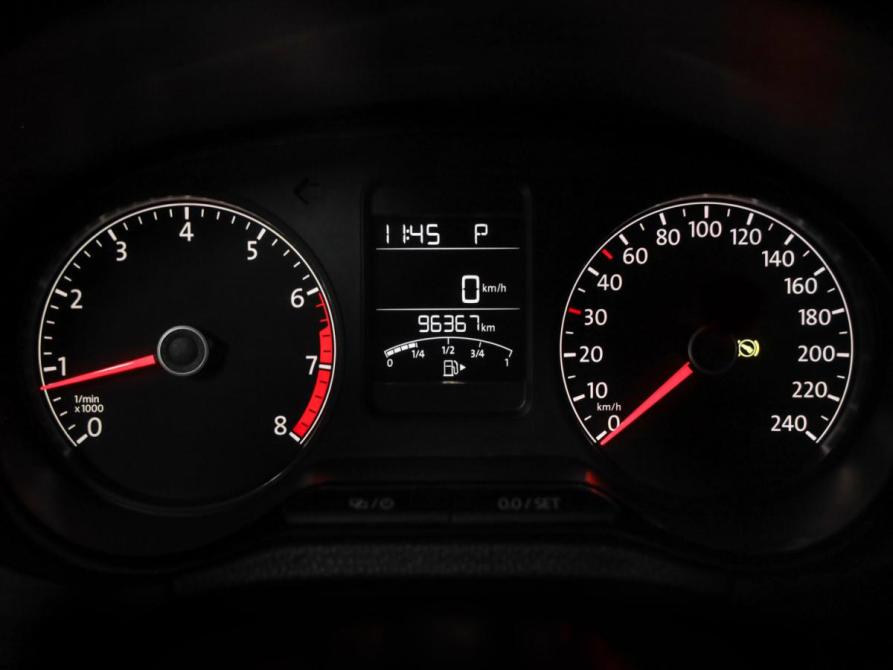 Volkswagen Polo V Рестайлинг Санкт-Петербург  - изображение 12