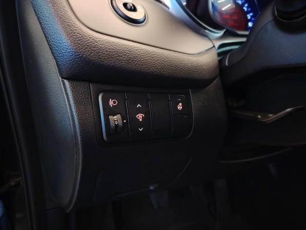Kia Ceed II Рестайлинг с пробегом 2015 года, цена 975 000 рублей, 165703 км, хэтчбек, Автокод Объявления
