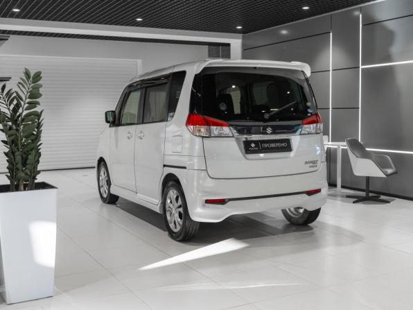 Suzuki Solio II Рестайлинг с пробегом 2014 года, цена 880 000 рублей, 123612 км, минивэн, Автокод Объявления