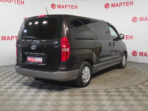 Hyundai H-1 II Рестайлинг с пробегом 2016 года, цена 2 398 000 рублей, 163997 км, минивэн, Автокод Объявления