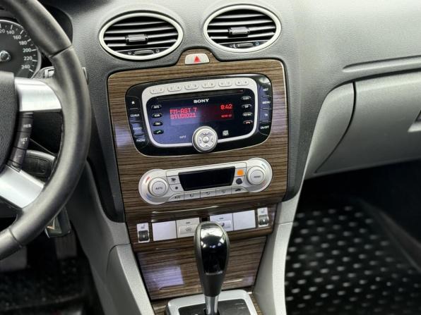 Ford Focus II Рестайлинг с пробегом 2008 года, цена 629 990 рублей, 249000 км, седан, Автокод Объявления