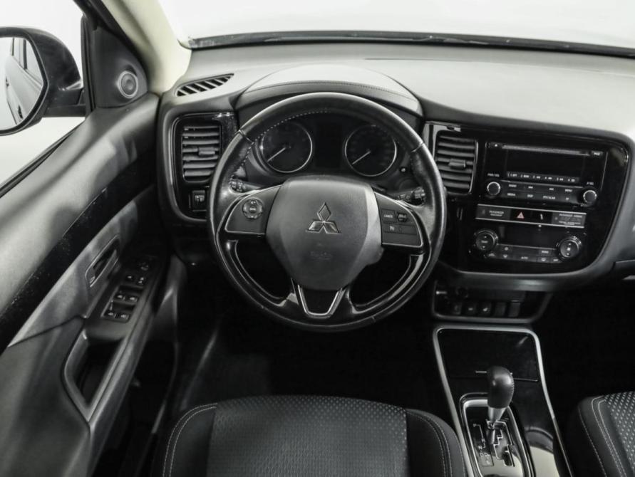 Mitsubishi Outlander III Рестайлинг 3 Санкт-Петербург  - изображение 11