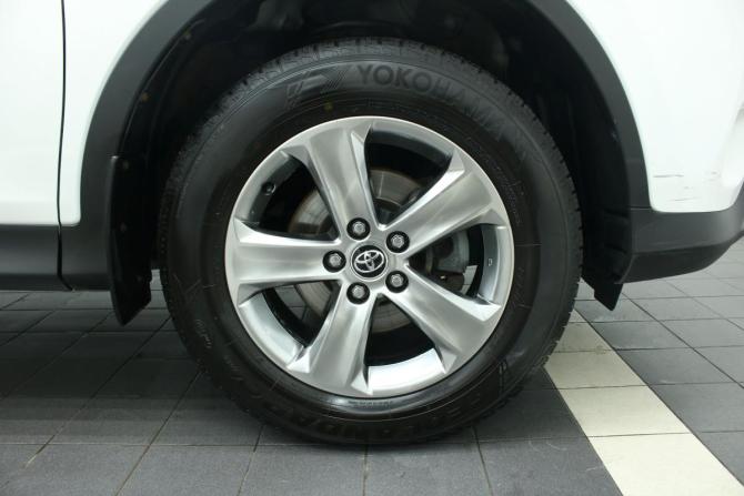 Toyota RAV4 IV (XA40) с пробегом 2015 года, цена 1 930 000 рублей, 172782 км, внедорожник, Автокод Объявления