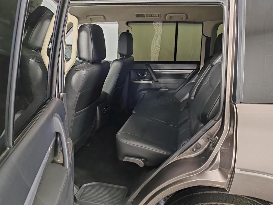 Mitsubishi Pajero IV Рестайлинг 1 Москва  - изображение 12