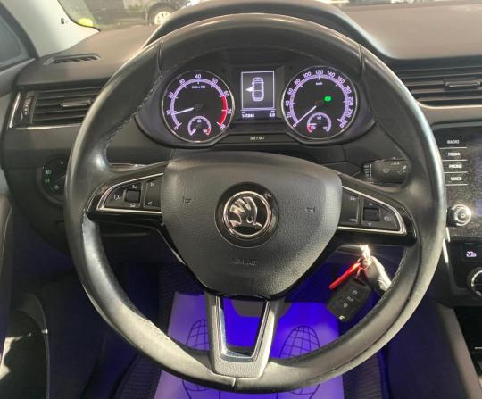 Skoda Octavia III (A7) Рестайлинг с пробегом 2018 года, цена 1 880 000 рублей, 141050 км, лифтбек, Автокод Объявления