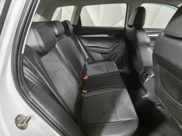 Skoda Karoq I с пробегом 2020 года, цена 2 155 000 рублей, 87726 км, внедорожник, Автокод Объявления