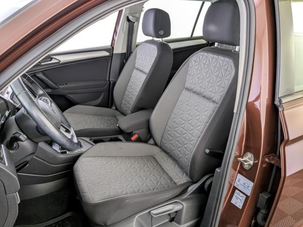 Volkswagen Tiguan II Рестайлинг с пробегом 2021 года, цена 2 490 000 рублей, 77757 км, внедорожник, Автокод Объявления
