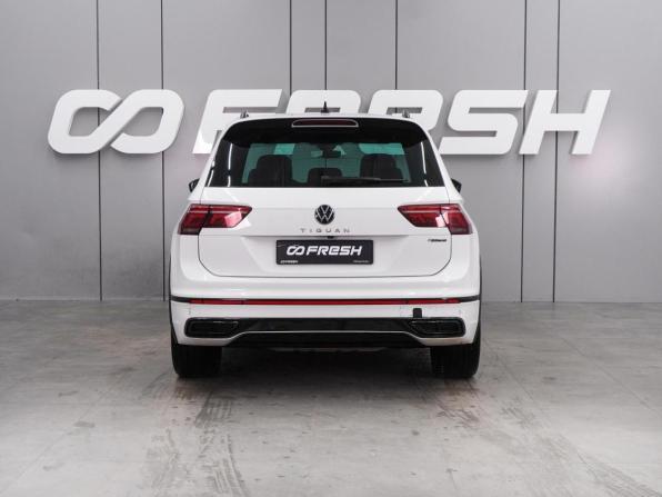 Volkswagen Tiguan II Рестайлинг с пробегом 2021 года, цена 3 922 000 рублей, 155029 км, внедорожник, Автокод Объявления