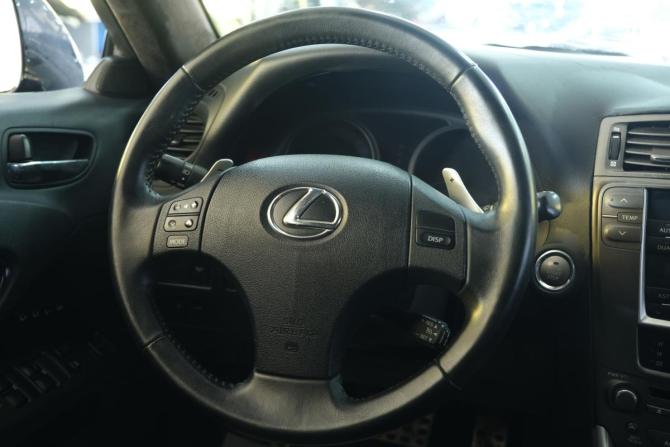 Lexus IS II с пробегом 2007 года, цена 1 049 000 рублей, 271000 км, седан, Автокод Объявления