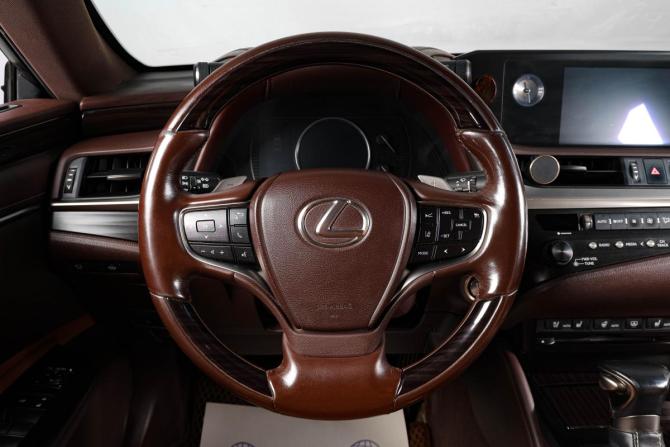 Lexus ES VII с пробегом 2019 года, цена 3 699 000 рублей, 286000 км, седан, Автокод Объявления
