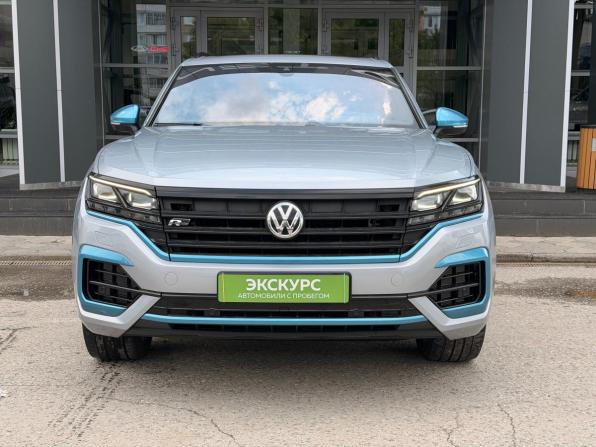 Volkswagen Touareg III с пробегом 2018 года, цена 4 930 000 рублей, 119000 км, внедорожник, Автокод Объявления