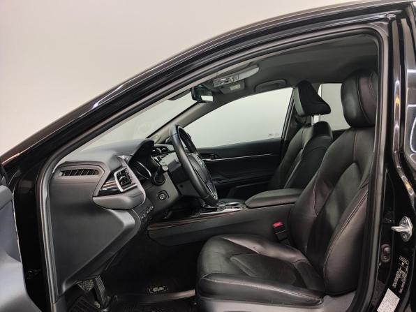 Toyota Camry VIII (XV70) с пробегом 2019 года, цена 2 290 000 рублей, 188578 км, седан, Автокод Объявления