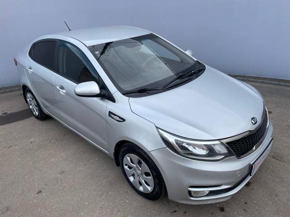 Kia Rio III Рестайлинг с пробегом 2016 года, цена 825 000 рублей, 142628 км, седан, Автокод Объявления