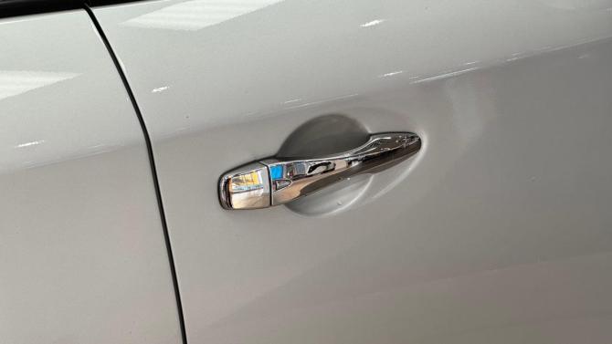 Nissan Pathfinder IV с пробегом 2015 года, цена 1 650 000 рублей, 151034 км, внедорожник, Автокод Объявления