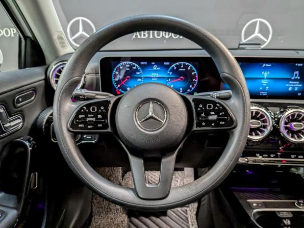 Mercedes-Benz A-Класс IV (W177) с пробегом 2019 года, цена 2 590 000 рублей, 86606 км, седан, Автокод Объявления