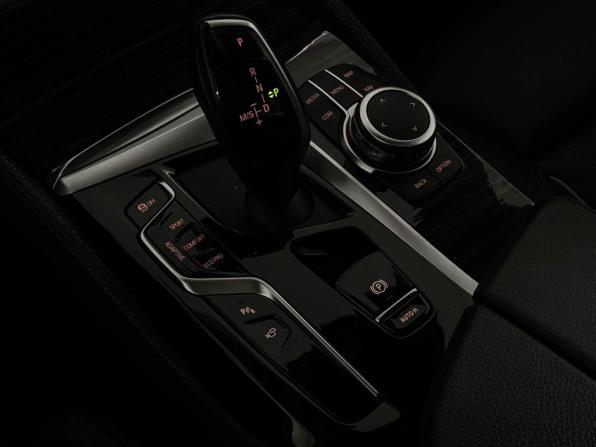 BMW 5 серии VII (G30/G31/G38) Рестайлинг с пробегом 2022 года, цена 8 175 000 рублей, 20500 км, седан, Автокод Объявления
