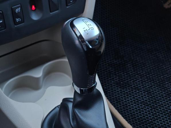 Renault Logan II с пробегом 2016 года, цена 869 000 рублей, 57000 км, седан, Автокод Объявления