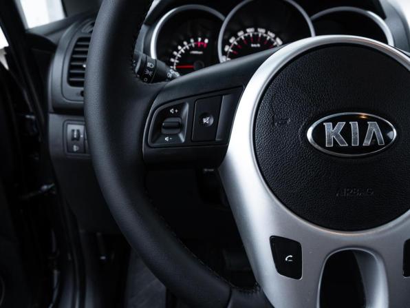 Kia Venga I с пробегом 2012 года, цена 870 000 рублей, 243042 км, компактвэн, Автокод Объявления