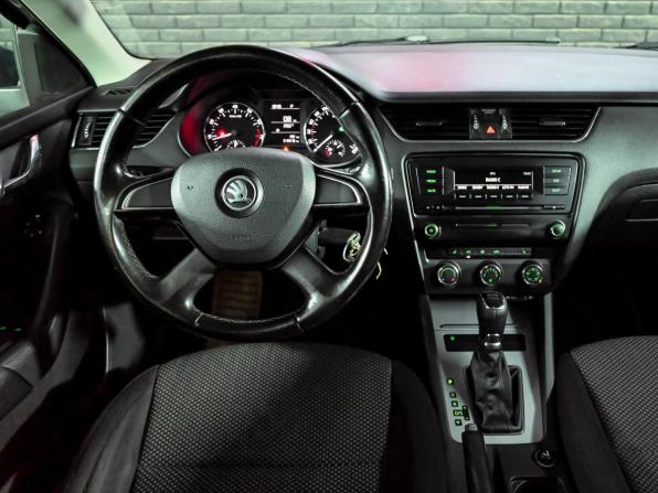 Skoda Octavia III (A7) с пробегом 2013 года, цена 1 120 000 рублей, 313400 км, лифтбек, Автокод Объявления