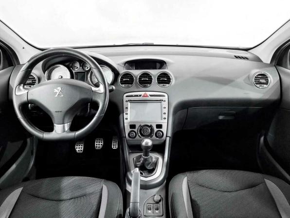 Peugeot 408 I с пробегом 2015 года, цена 710 000 рублей, 281136 км, седан, Автокод Объявления