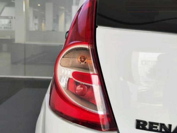 Renault Sandero I с пробегом 2013 года, цена 505 000 рублей, 179254 км, хэтчбек, Автокод Объявления