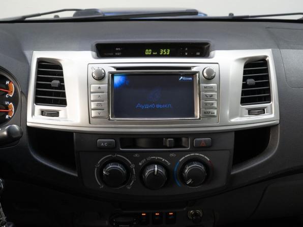 Toyota Hilux VII Рестайлинг с пробегом 2011 года, цена 1 830 000 рублей, 212110 км, пикап, Автокод Объявления