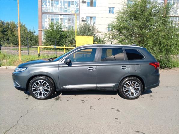 Mitsubishi Outlander III Рестайлинг 2 с пробегом 2018 года, цена 1 790 000 рублей, 161072 км, внедорожник, Автокод Объявления
