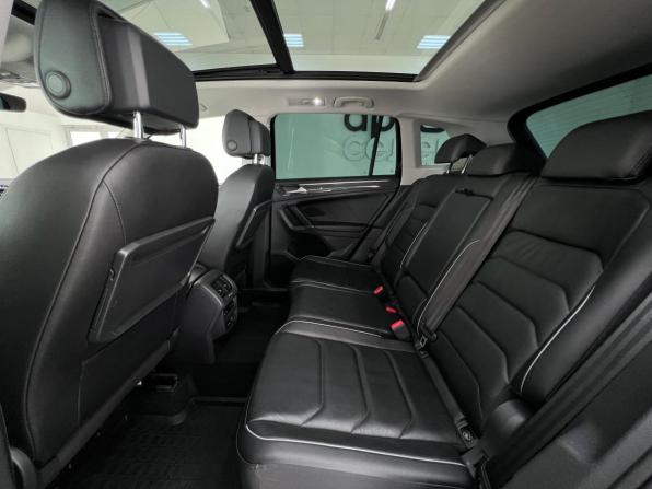 Volkswagen Tiguan II с пробегом 2018 года, цена 3 199 000 рублей, 97790 км, внедорожник, Автокод Объявления