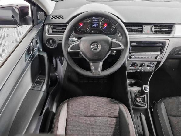 Skoda Rapid I с пробегом 2014 года, цена 537 000 рублей, 403191 км, лифтбек, Автокод Объявления
