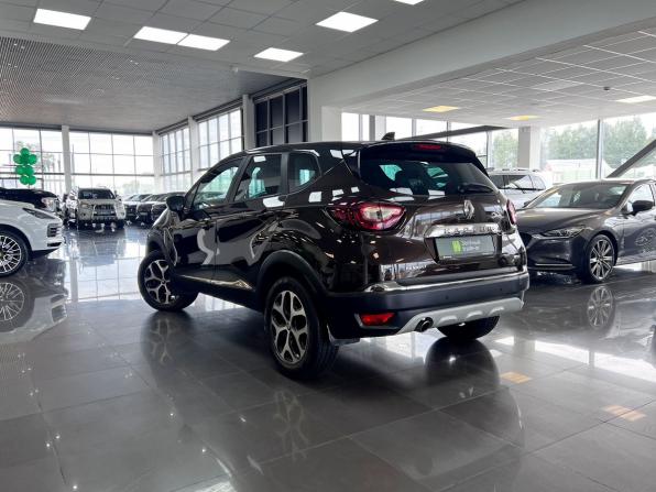 Renault Kaptur I с пробегом 2017 года, цена 1 545 000 рублей, 160480 км, внедорожник, Автокод Объявления